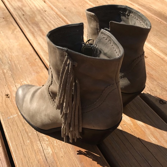 Sam Edelman Booties - Picture 5 of 8